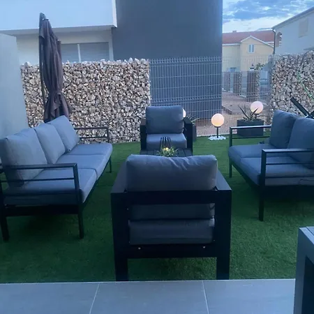 Noah Apartman Vrsi