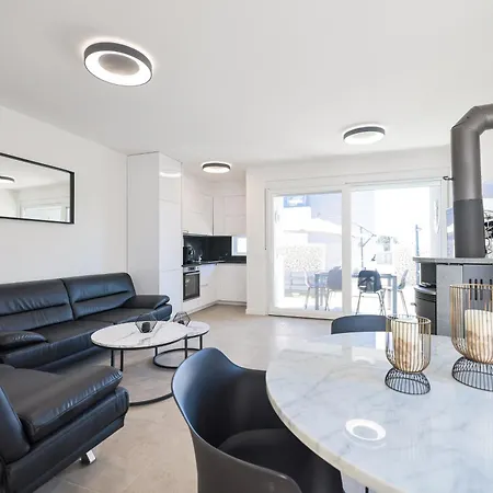 Noah Apartman Vrsi